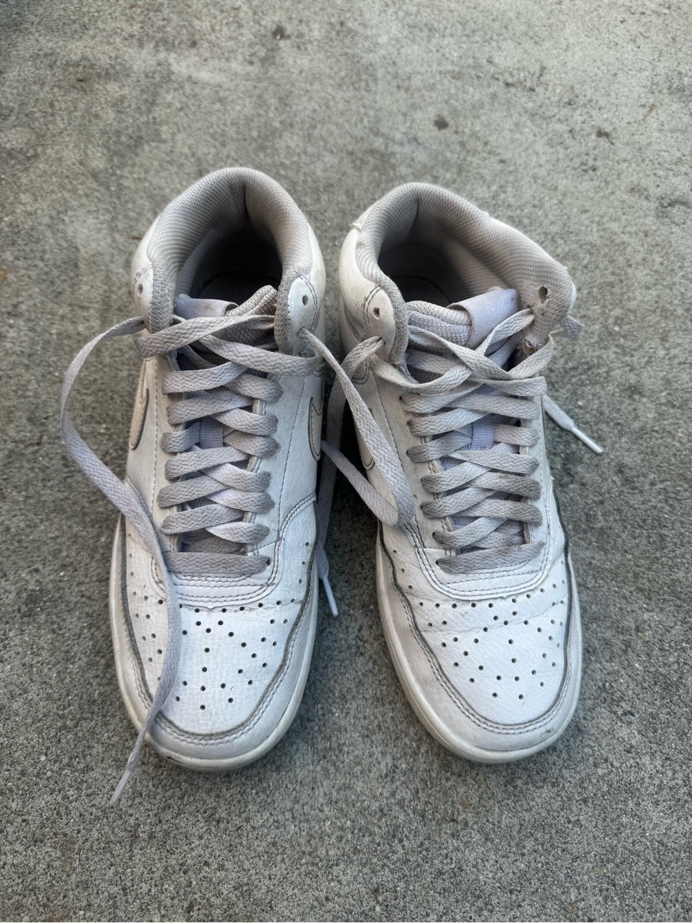 Women's Nike Casual High-Top Sneakers in Light Gray
